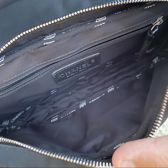 🖤✨BEAUTIFUL✨🖤 Authentic Chanel Shoulder Bag! - Picture 6 of 9